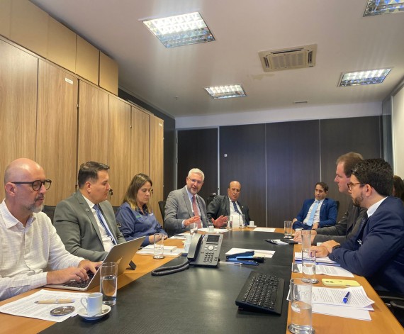 Financiamento da Atenção Primária pauta reunião entre CNM, TCU e Ministério da Saúde